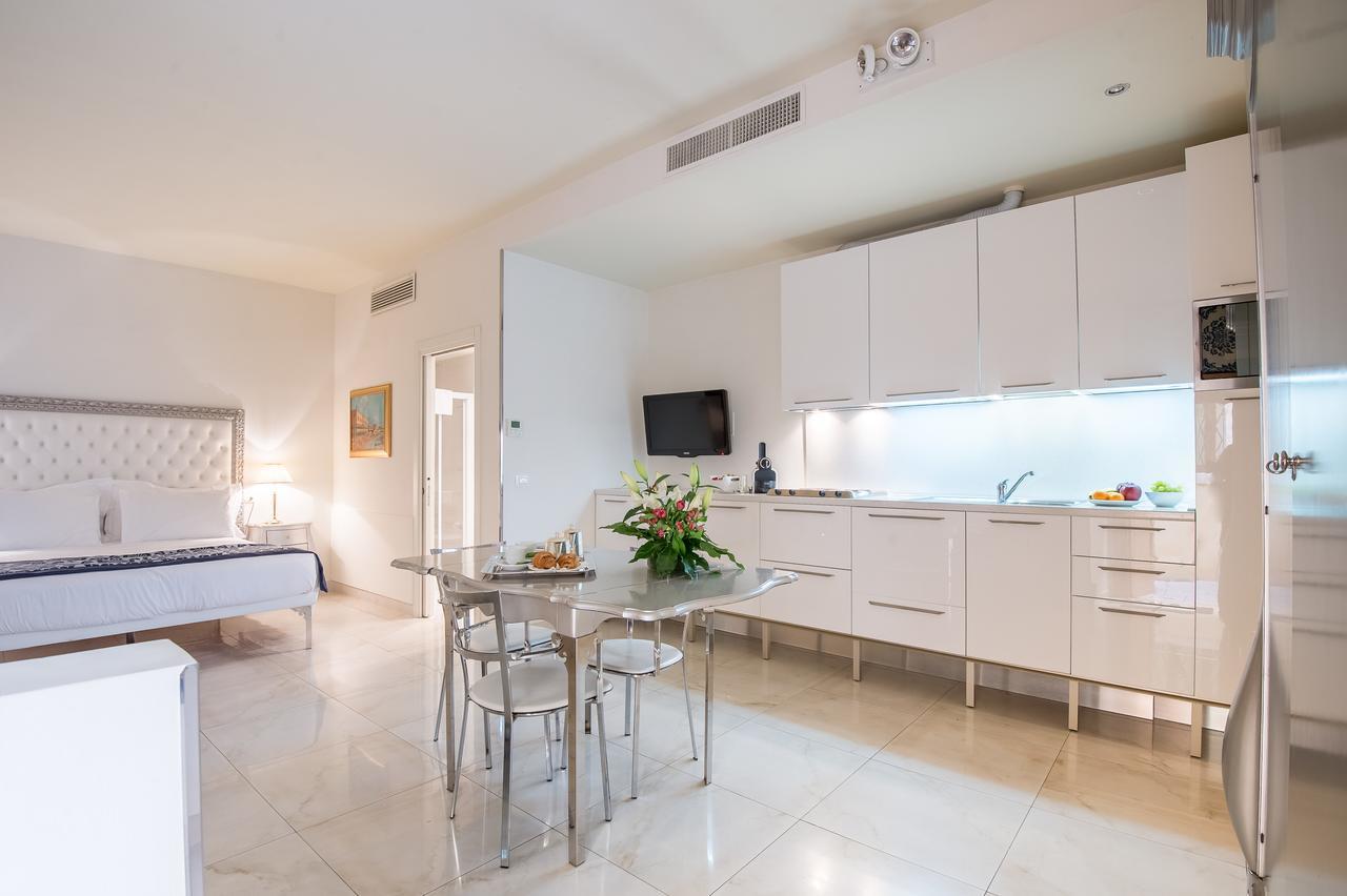 Standard One-Bedroom Apartment,520199595:JPEG